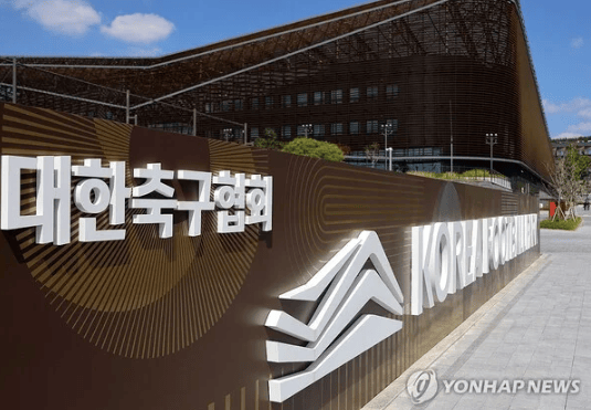 "외국인 심판에 성접대" 축구협회, 국제적 망신 위기